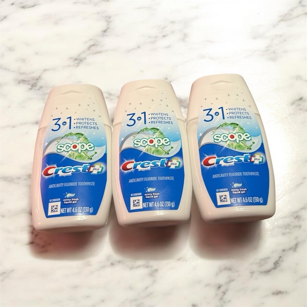 Crest Kids 3-in-1 Toothpaste - Blue and White